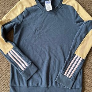 Women’s Adidas Sweatshirt Size S